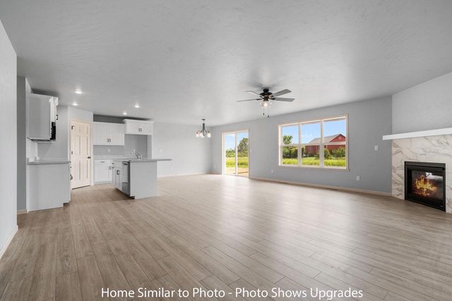 1731 BETTY JEAN LANE, Green Bay, WI 54313