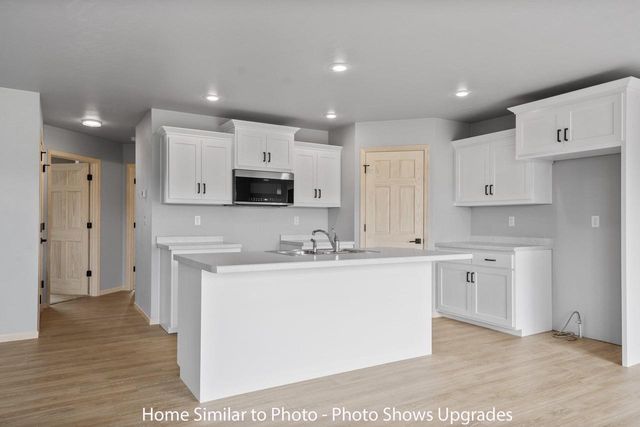 1731 BETTY JEAN LANE, Green Bay, WI 54313