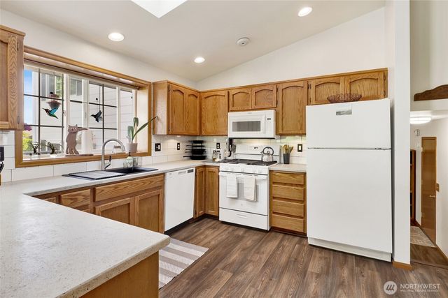1048 Edgewater Lane, Lynden, WA 98264