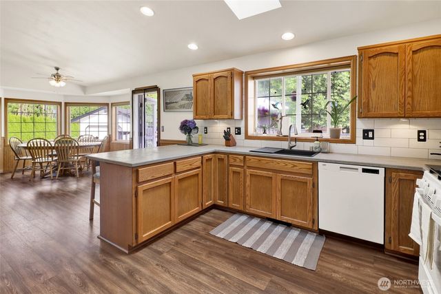 1048 Edgewater Lane, Lynden, WA 98264