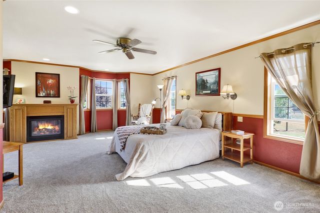 1048 Edgewater Lane, Lynden, WA 98264