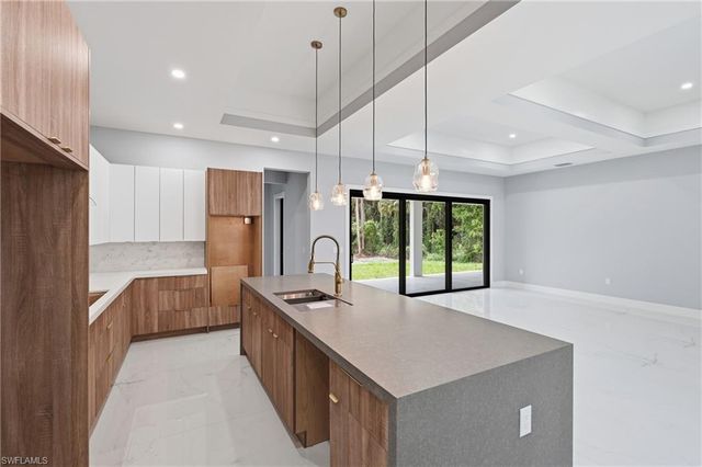498 Wilson BLVD S, Naples, FL 34117