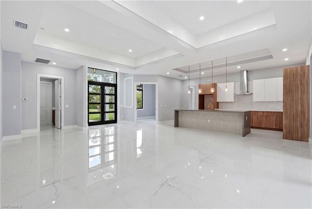 498 Wilson BLVD S, Naples, FL 34117
