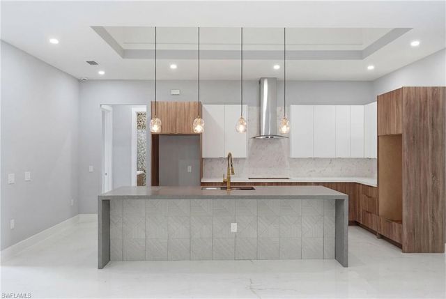 498 Wilson BLVD S, Naples, FL 34117