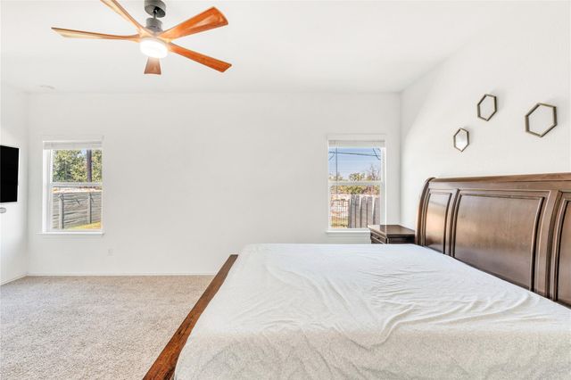 212 Flint Mountain RD, Georgetown, TX 78628