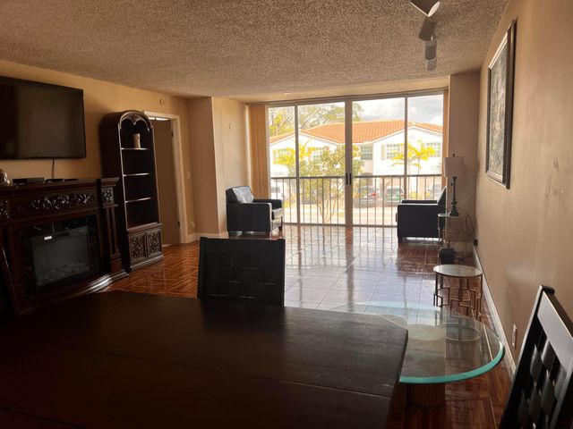 4070 Tivoli Court 202, Lake Worth, FL 33467