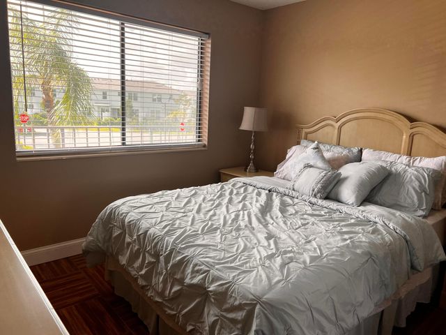 4070 Tivoli Court 202, Lake Worth, FL 33467