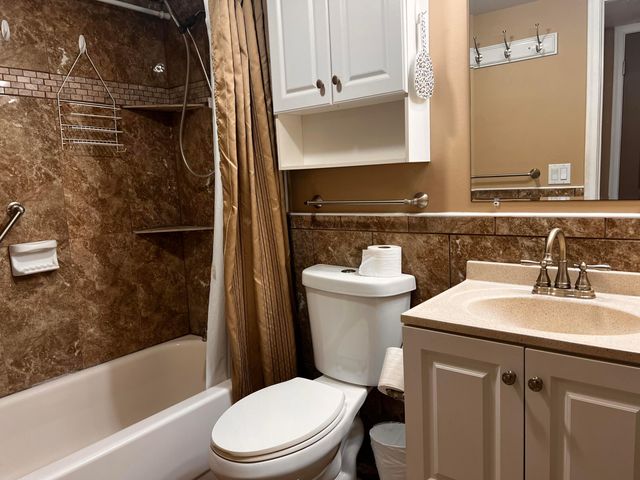 4070 Tivoli Court 202, Lake Worth, FL 33467