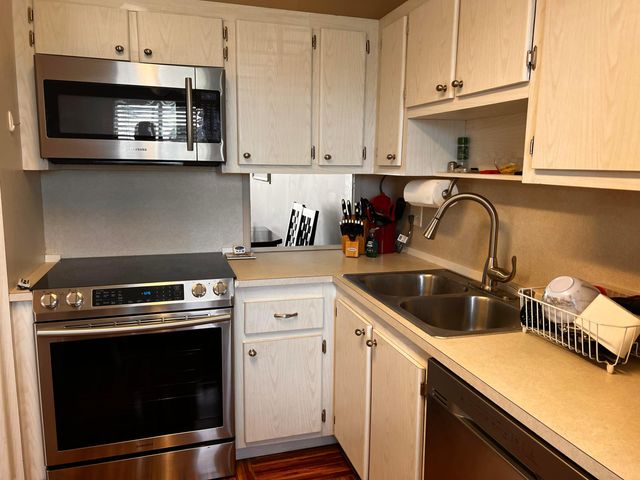 4070 Tivoli Court 202, Lake Worth, FL 33467