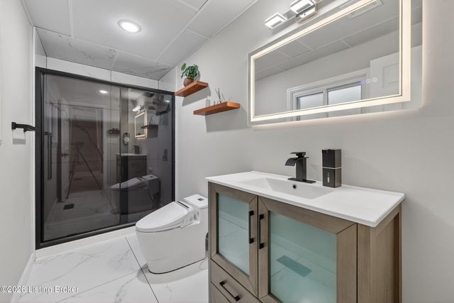 608 Iroquois Ave, Louisville, KY 40214