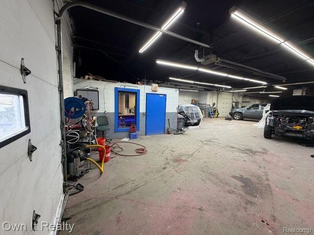 5410 Oakman Boulevard, Dearborn, MI 48126