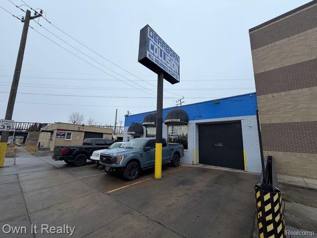 5410 Oakman Boulevard, Dearborn, MI 48126