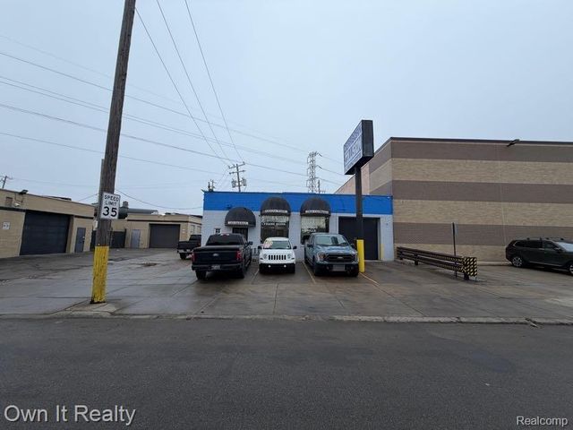 5410 Oakman Boulevard, Dearborn, MI 48126