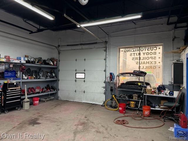 5410 Oakman Boulevard, Dearborn, MI 48126