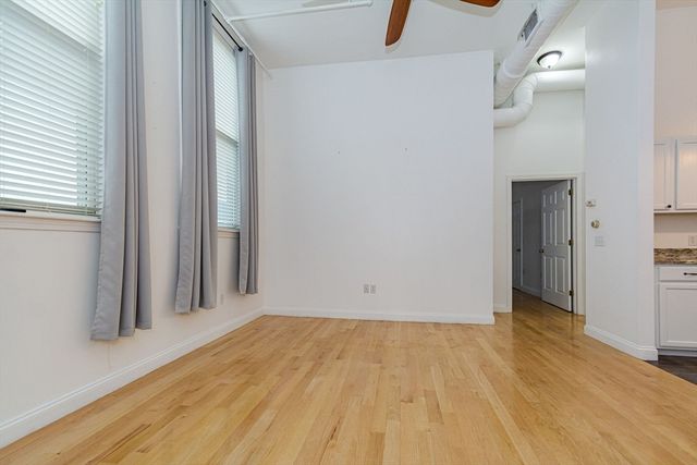 940 Main St 22, Tewksbury, MA 01876