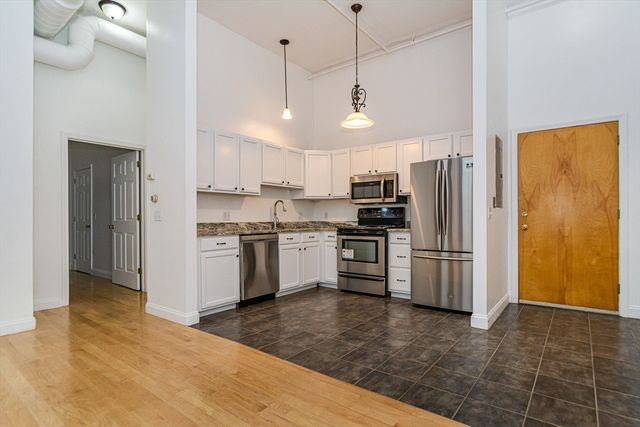 940 Main St 22, Tewksbury, MA 01876