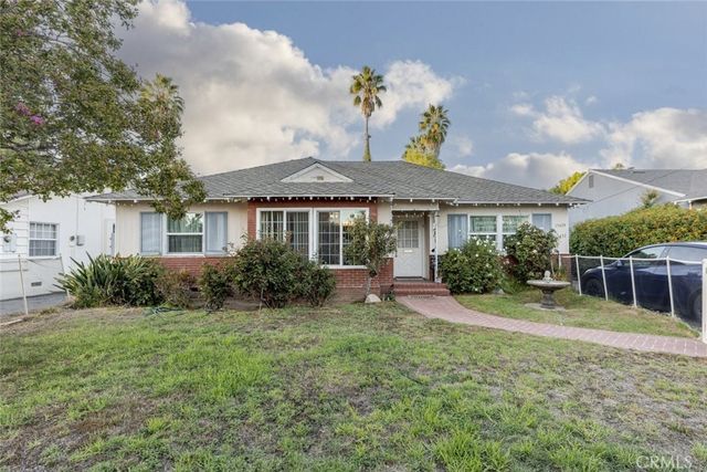 15439 Hart Street, Van Nuys, CA 91406