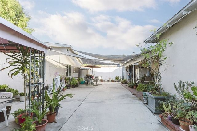 15439 Hart Street, Van Nuys, CA 91406