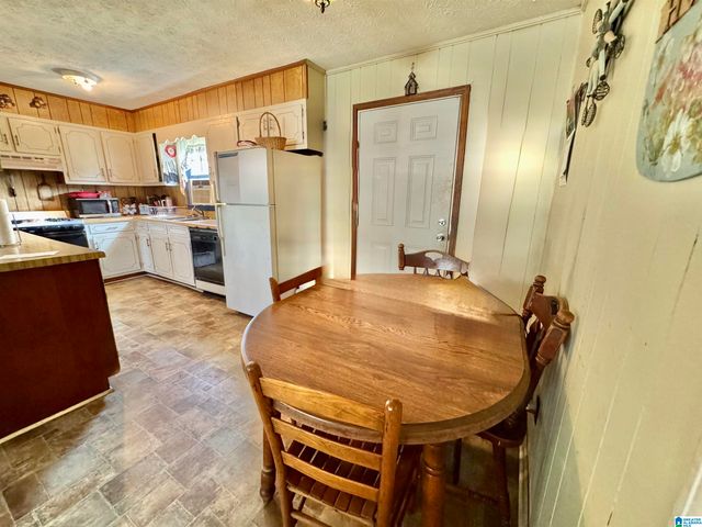 221 GEOFF LANE, Anniston, AL 36201