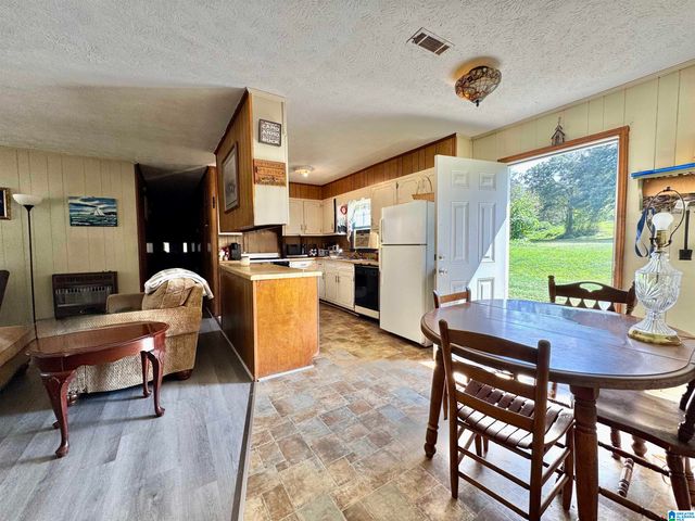 221 GEOFF LANE, Anniston, AL 36201