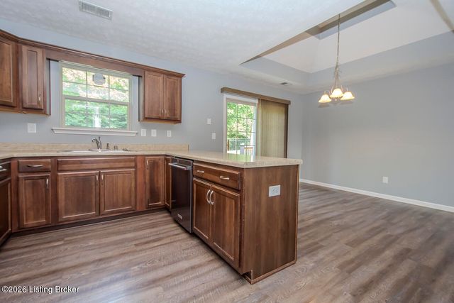 16420 Taunton Vale Rd, Louisville, KY 40245