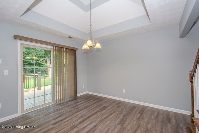 16420 Taunton Vale Rd, Louisville, KY 40245