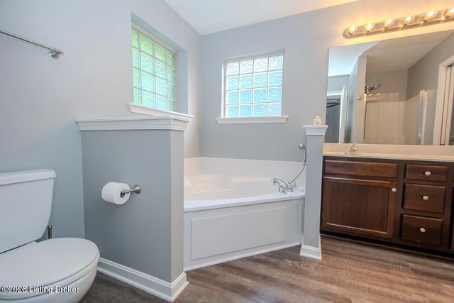 16420 Taunton Vale Rd, Louisville, KY 40245