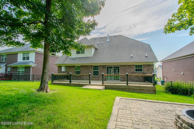 16420 Taunton Vale Rd, Louisville, KY 40245
