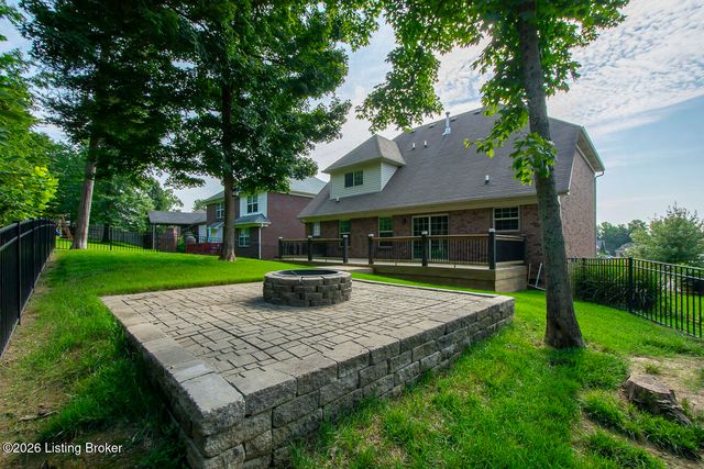 16420 Taunton Vale Rd, Louisville, KY 40245