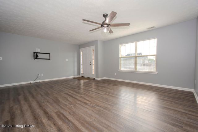 16420 Taunton Vale Rd, Louisville, KY 40245