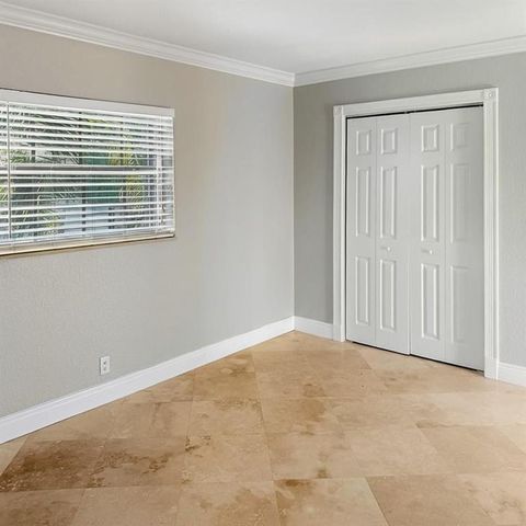 51 NE 24th Street 6, Wilton Manors, FL 33305