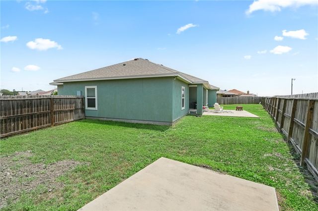 14230 Bowman Ct, Robstown, TX 78380