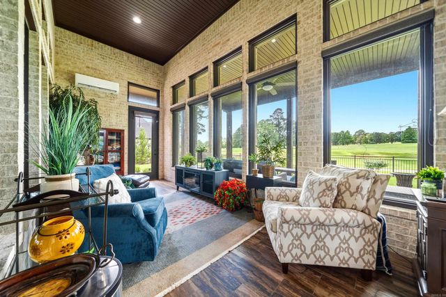216 Arlington Park Court, Hot Springs, AR 71901