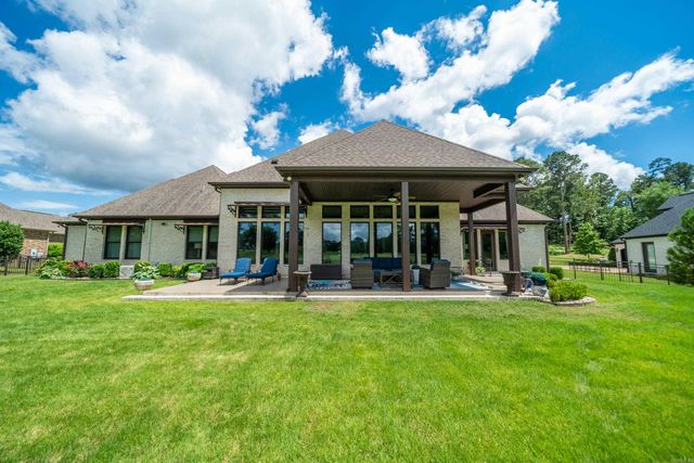 216 Arlington Park Court, Hot Springs, AR 71901
