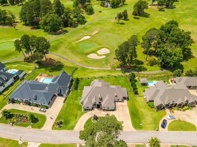 216 Arlington Park Court, Hot Springs, AR 71901