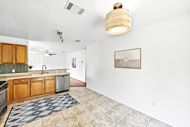 148 Pearl Lake DR, Kyle, TX 78640