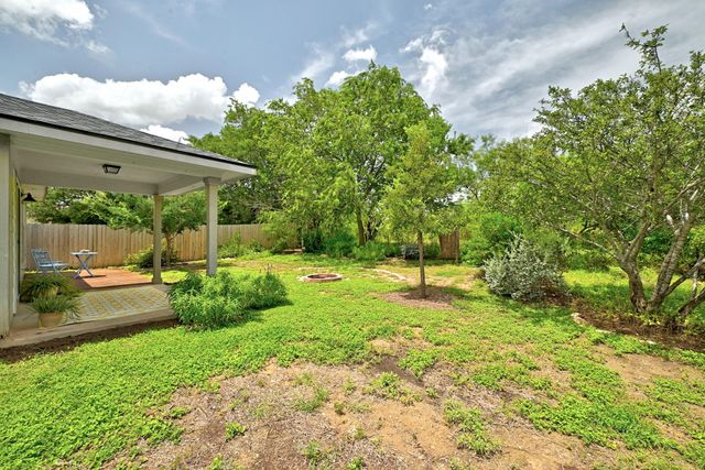 148 Pearl Lake DR, Kyle, TX 78640