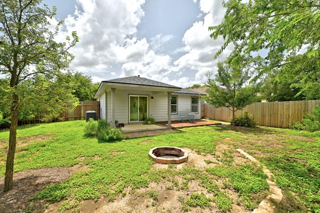 148 Pearl Lake DR, Kyle, TX 78640