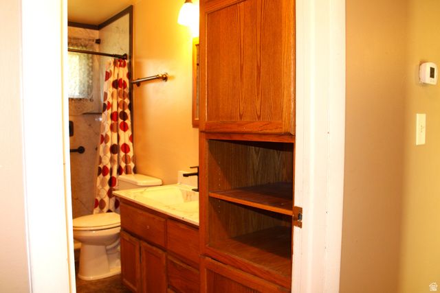 5202 S 2675 W, Roy, UT 84067
