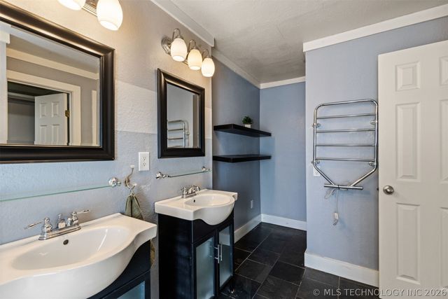 1536 S Atlanta Place, Tulsa, OK 74104