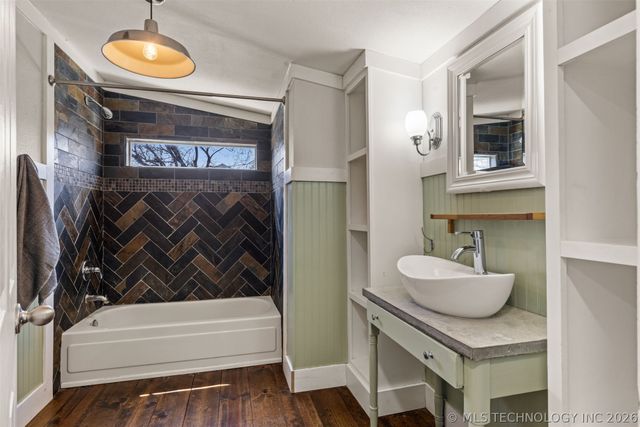 1536 S Atlanta Place, Tulsa, OK 74104