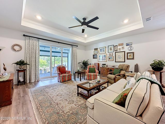 426 HAWTHORN PARK Circle, Yulee, FL 32097