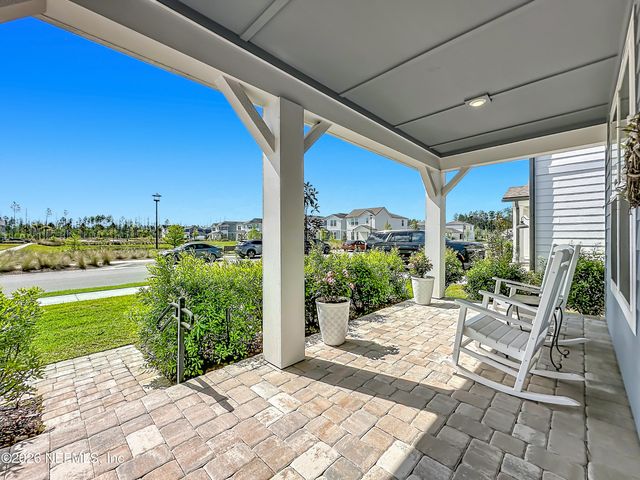 426 HAWTHORN PARK Circle, Yulee, FL 32097