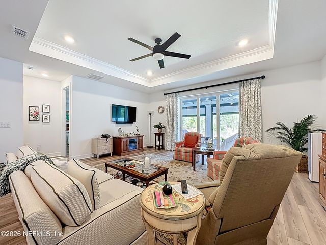 426 HAWTHORN PARK Circle, Yulee, FL 32097