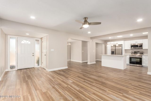 481 E Paseo Chuparosas, Green Valley, AZ 85614