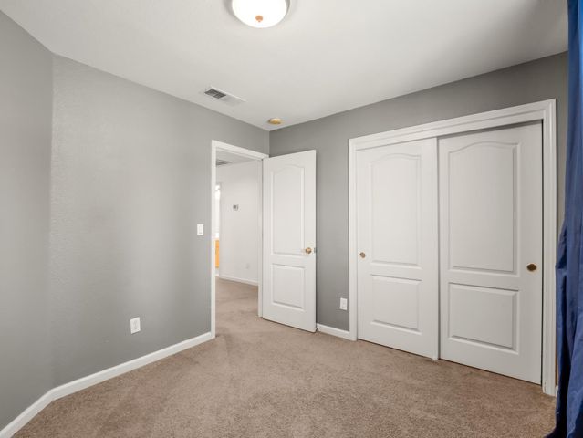 1897 Goshen Avenue, Clovis, CA 93611