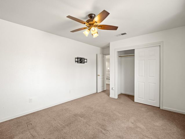 1897 Goshen Avenue, Clovis, CA 93611