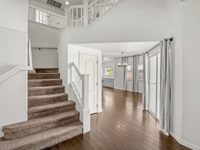 1897 Goshen Avenue, Clovis, CA 93611