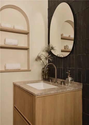 4605 Tobias Avenue, Sherman Oaks, CA 91403