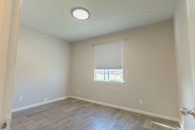 5865 E Beck Avenue, Fresno, CA 93727